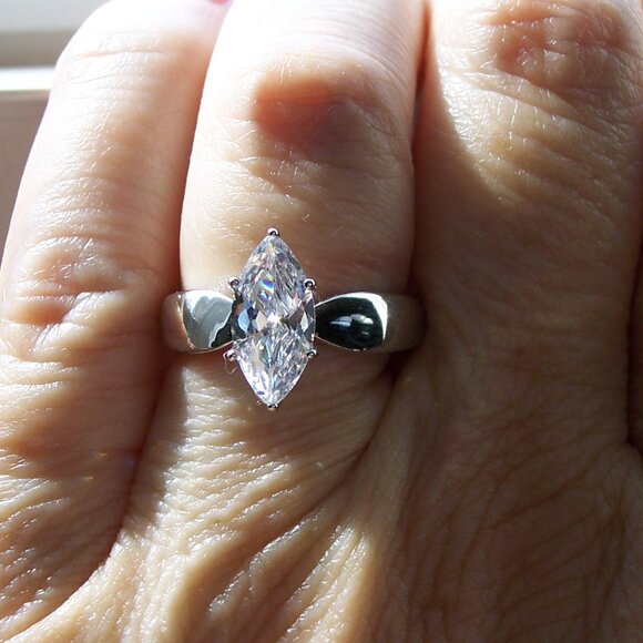 925 STERLING SILVER Marquise Cut Solitaire Ring Clear Cubic Zirconia - Picture 6 of 16